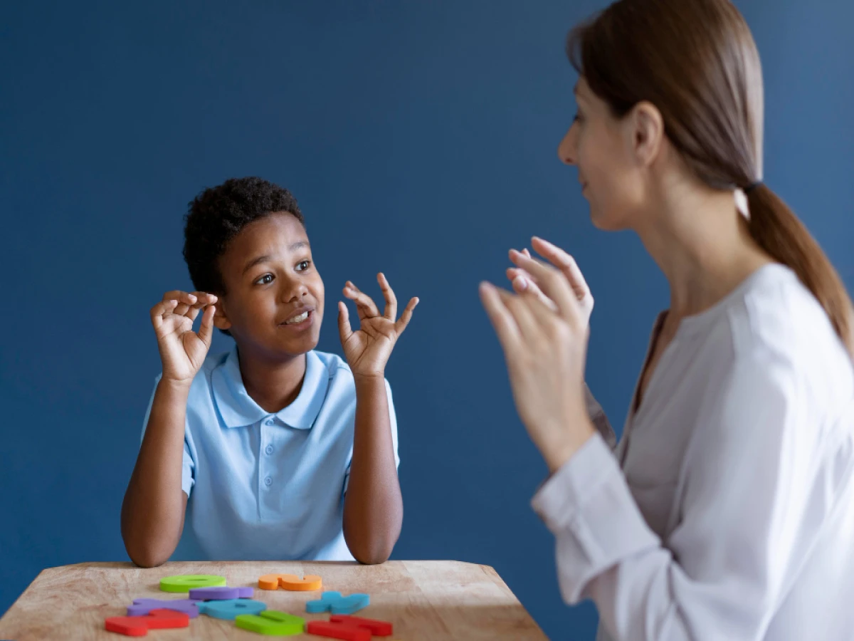 Curso de Libras e Educação Bilíngue de surdos